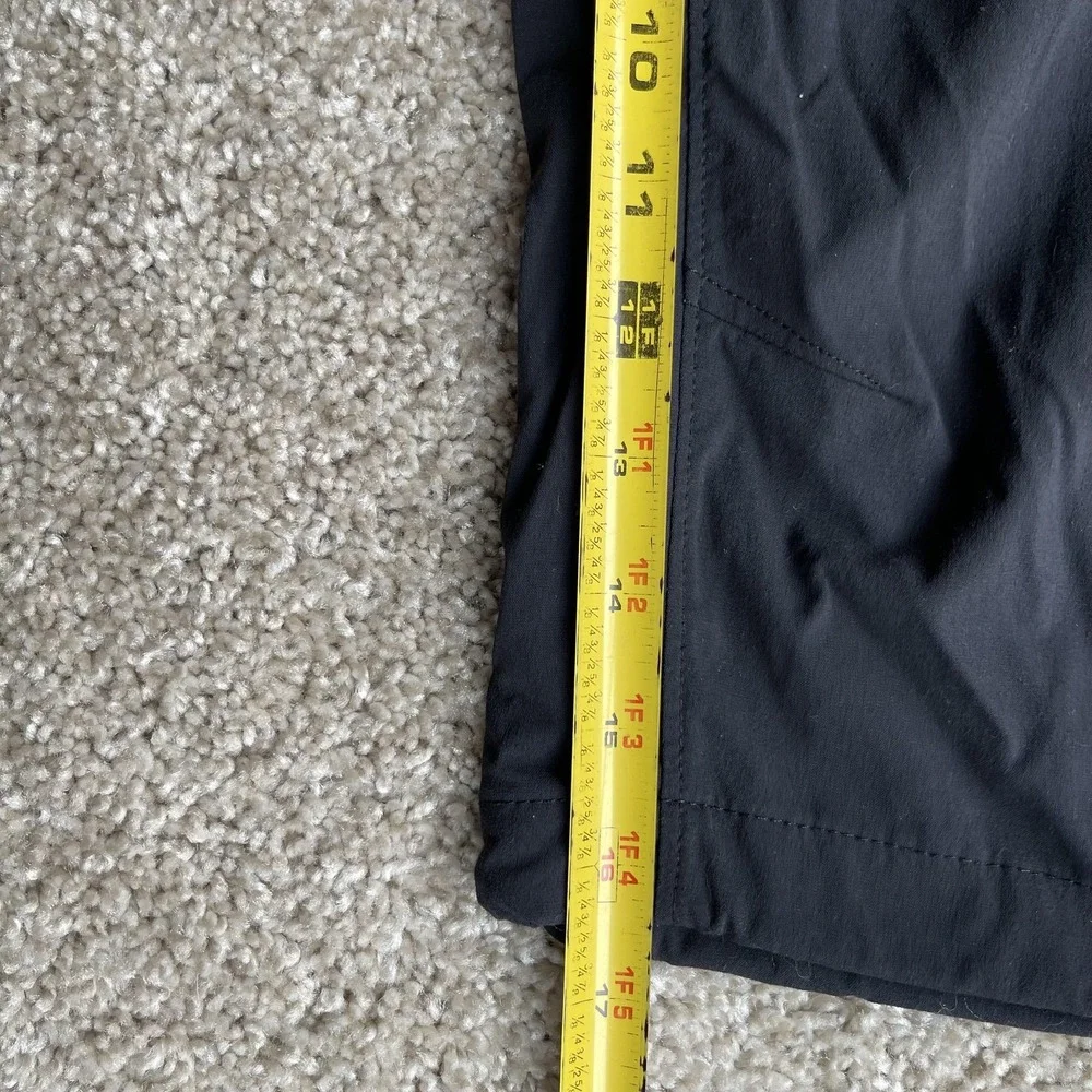 Columbia Capri Pants Womens 12 Black Omni-Shade Zip Pocket Hiking Sun Protection